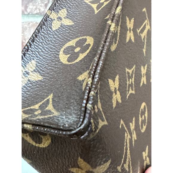 Louis Vuitton Toiletry Pouch NM Monogram Canvas 26.  39046 - Picture 7 of 15